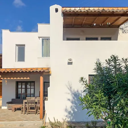 Σπίτι διακοπών Sea Sunset View, Walk To The