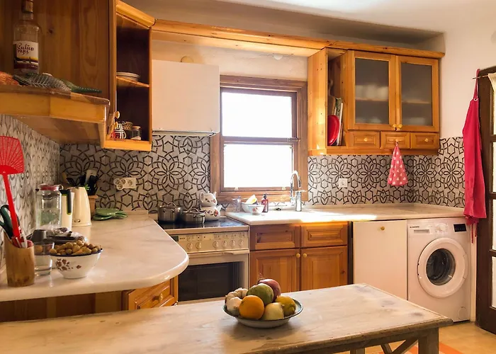 Sea Sunset View, Walk To The