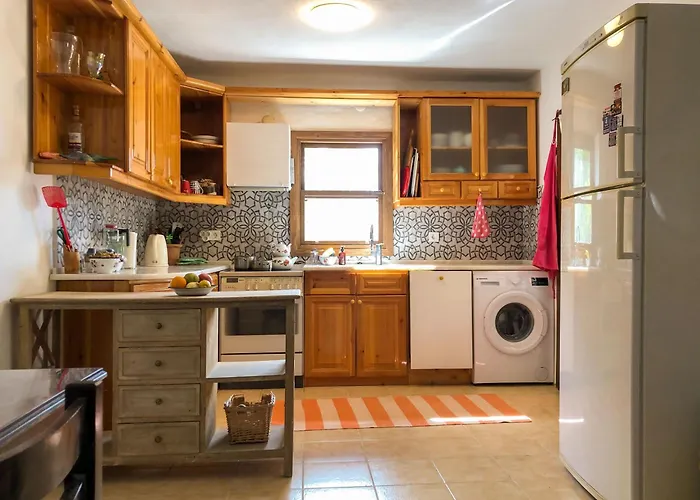 Sea Sunset View, Walk To The * Gumusluk