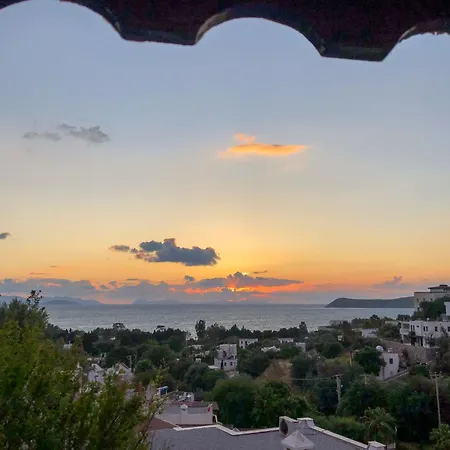 Sea Sunset View, Walk To The Σπίτι διακοπών *