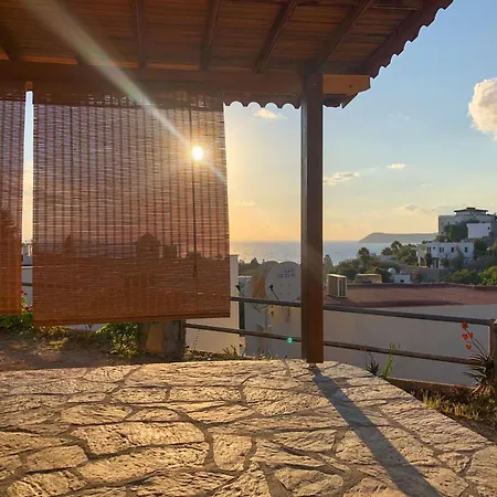 Feriehus Sea Sunset View, Walk To The Gümüşlük