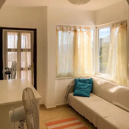 Σπίτι διακοπών Sea Sunset View, Walk To The