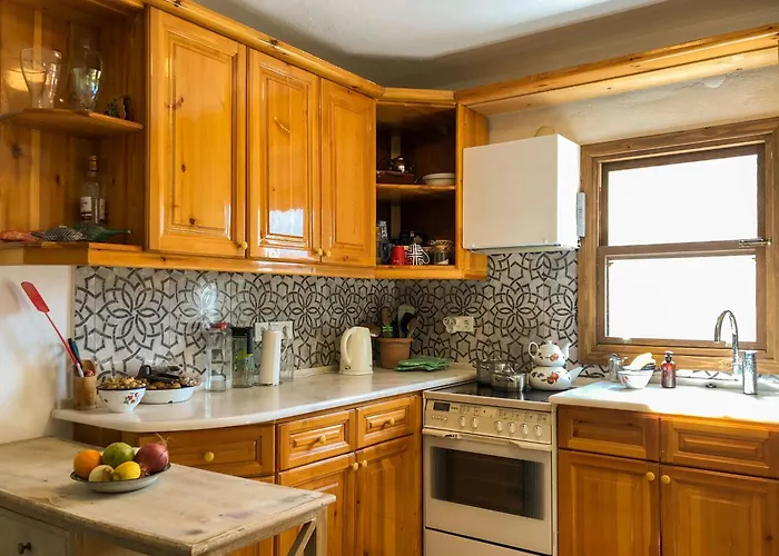 Sea Sunset View, Walk To The Hébergement de vacances Gümüşlük